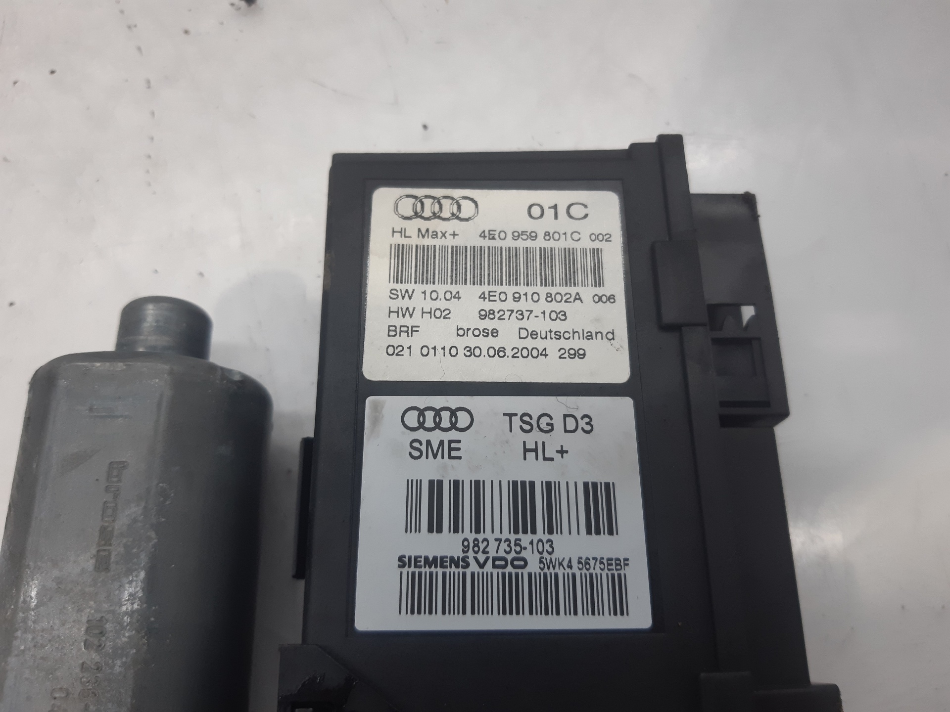 VAUXHALL A8 D3/4E (2002-2010) Motor de control geam ușa  stânga spate 4E0959801C 24930106