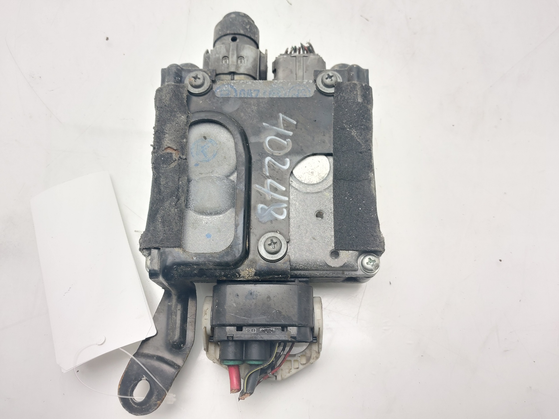 Electronics module 2ADFHV 8965053020 de Lexus Is ii (_e2_) 2005-2012 - pieza usada