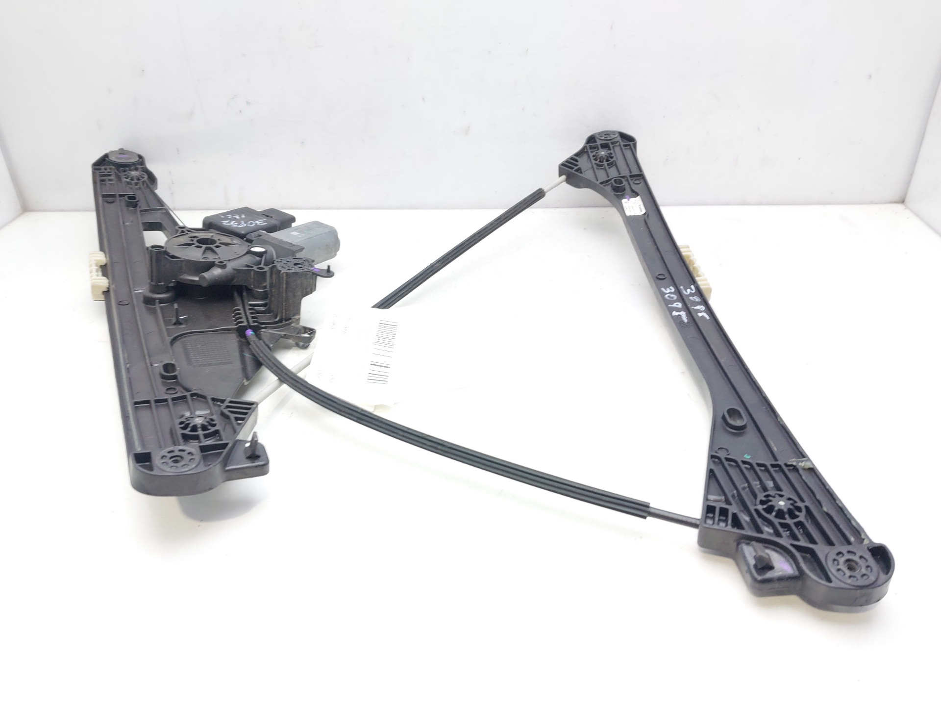 PEUGEOT 3008 2 generation (2017-2023) Front Left Door Window Regulator 9810488980 24135804