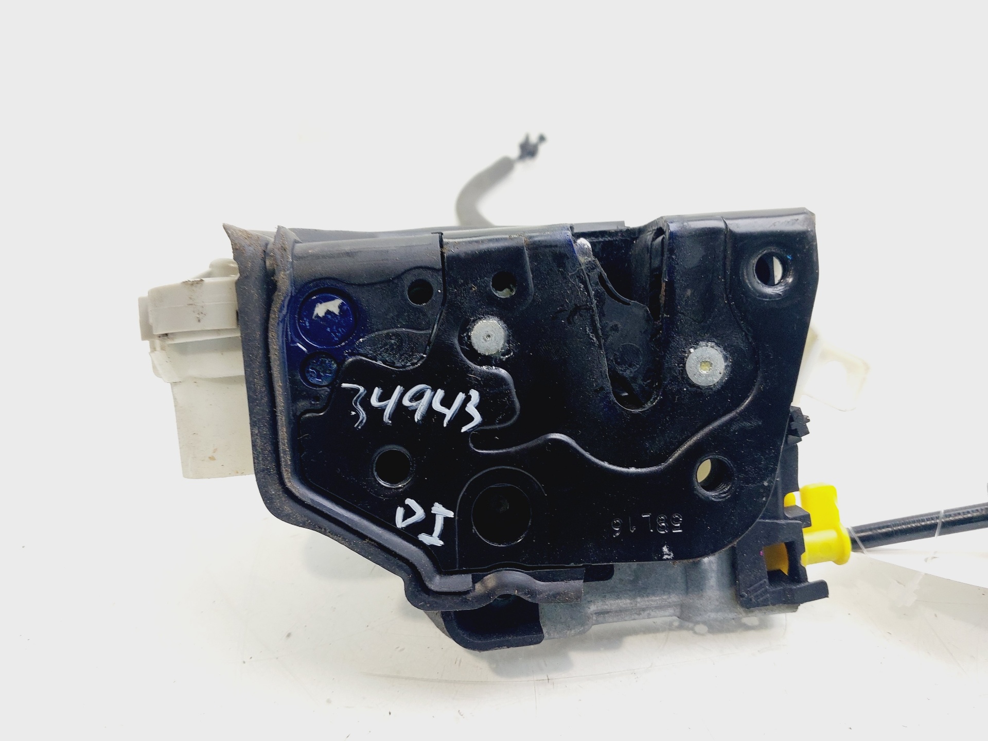 AUDI A4 B9/8W (2015-2024) Front Left Door Lock 8X1837015C 25506364