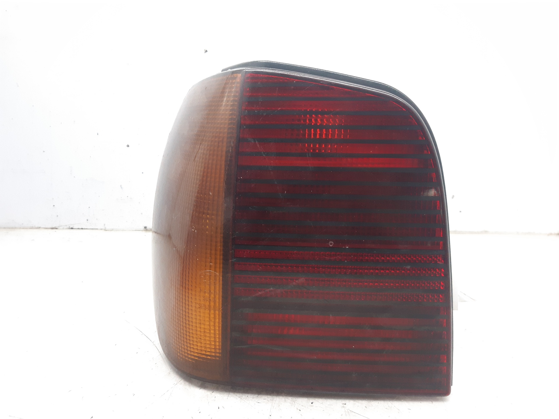 VOLKSWAGEN Polo 3 generation (1994-2002) Rear Left Taillight 6N0945095B 18711101