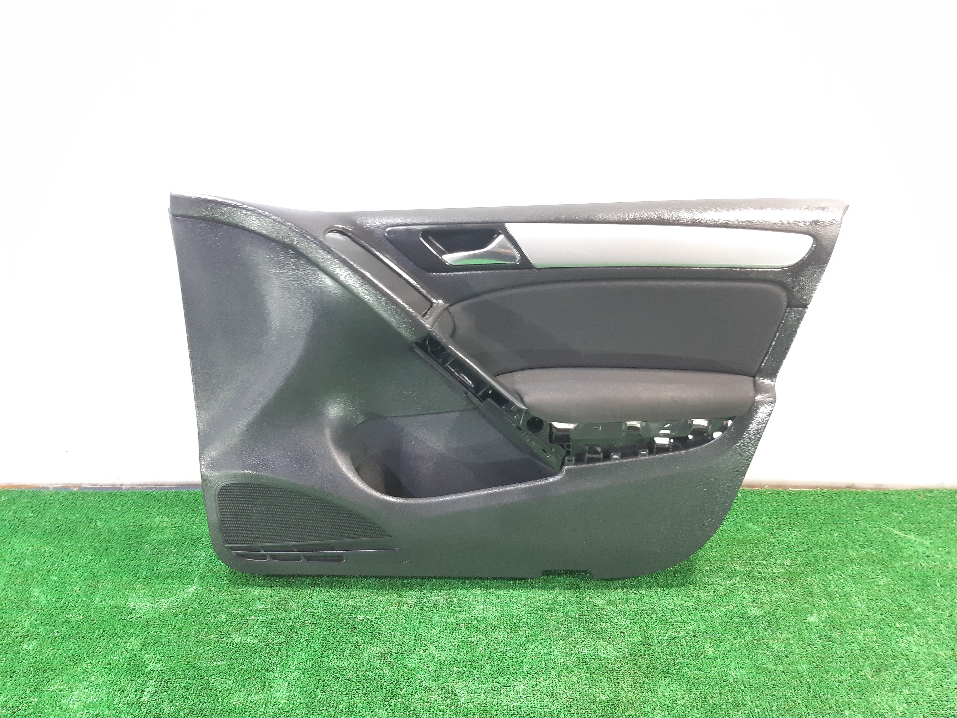 CHEVROLET Golf 6 generation (2008-2015) Front Right Door Panel 5K4867012 18768655