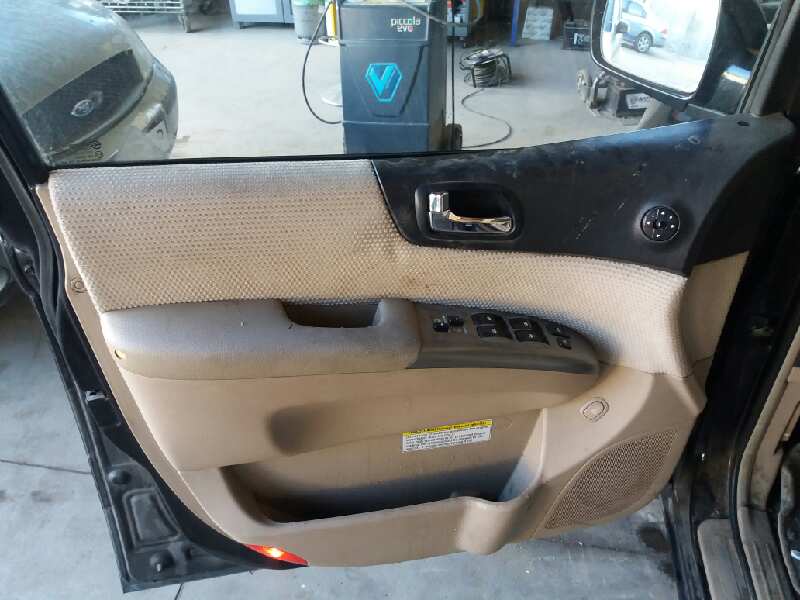 KIA Carnival 2 generation (2006-2010) Rear left door window lifter 834014D000 20187668