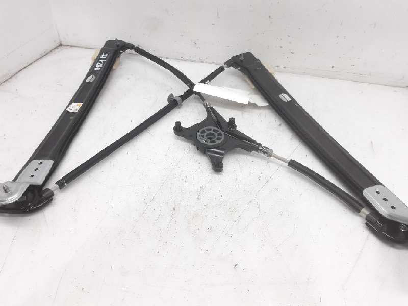 SEAT Ateca 1 generation (2016-2024) Front Left Door Window Regulator 575837461A 18428662