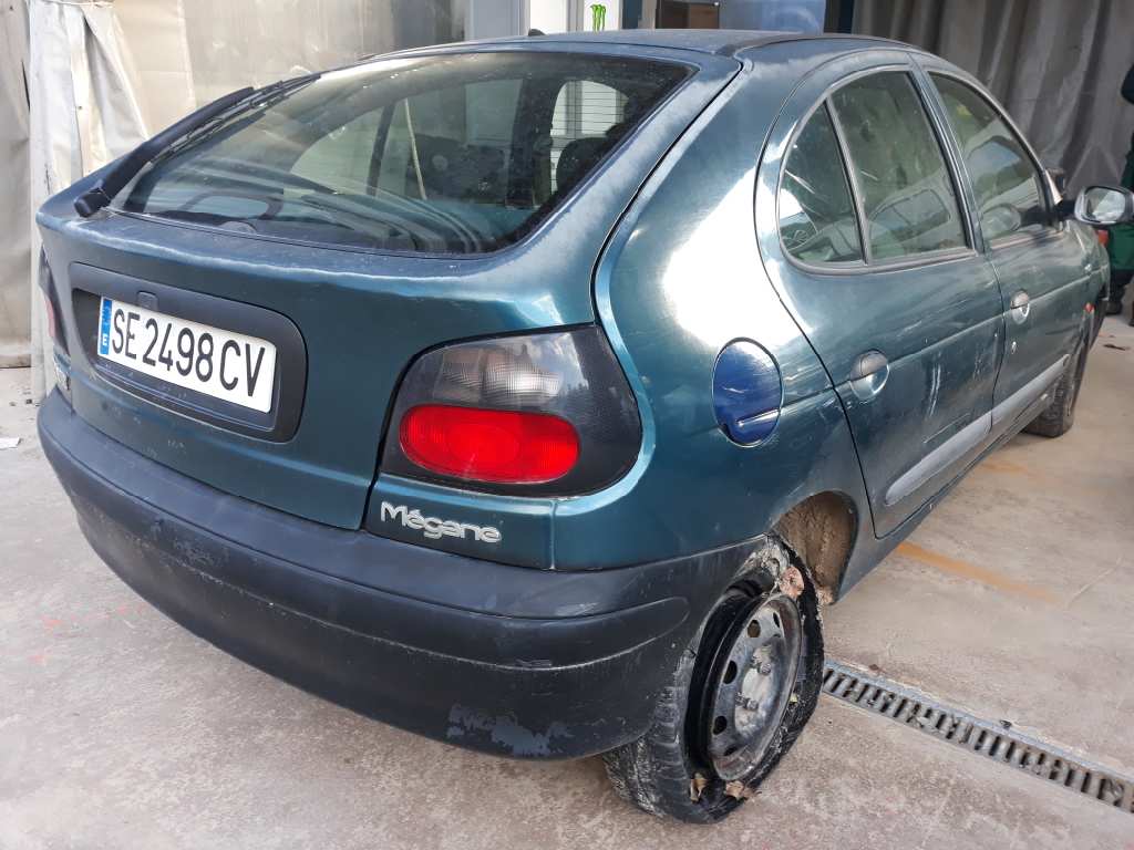 RENAULT Megane 1 generation (1995-2003) Priekinis dešinys sparno posūkio žibintas (posūkis) 7700831467 22075028