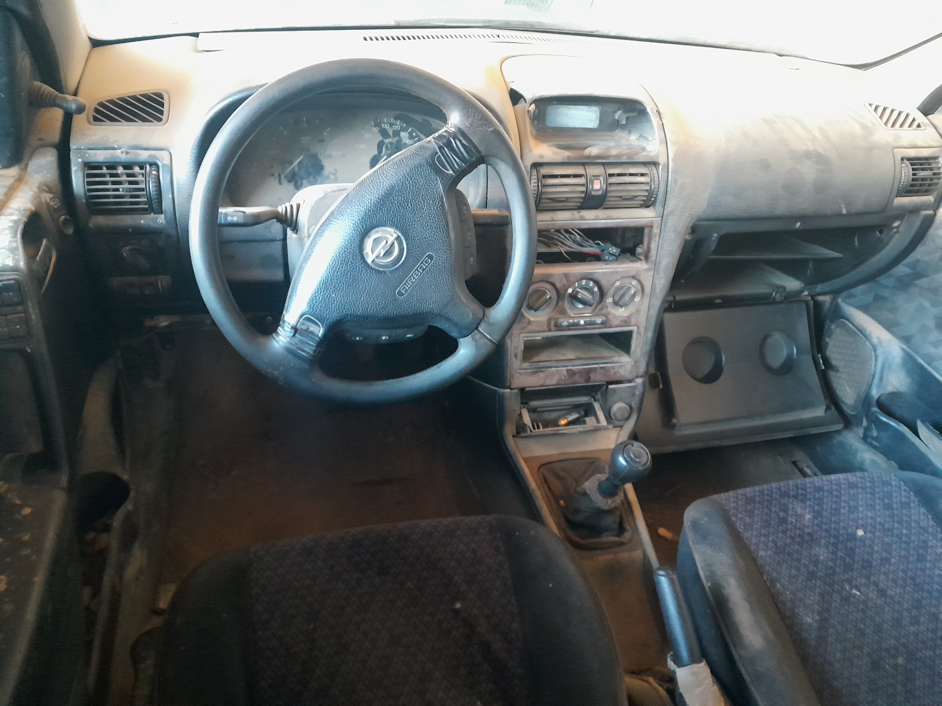 MAZDA Astra H (2004-2014) Priekšējā stikla tīrītāja mehānisms 24450202 23693948