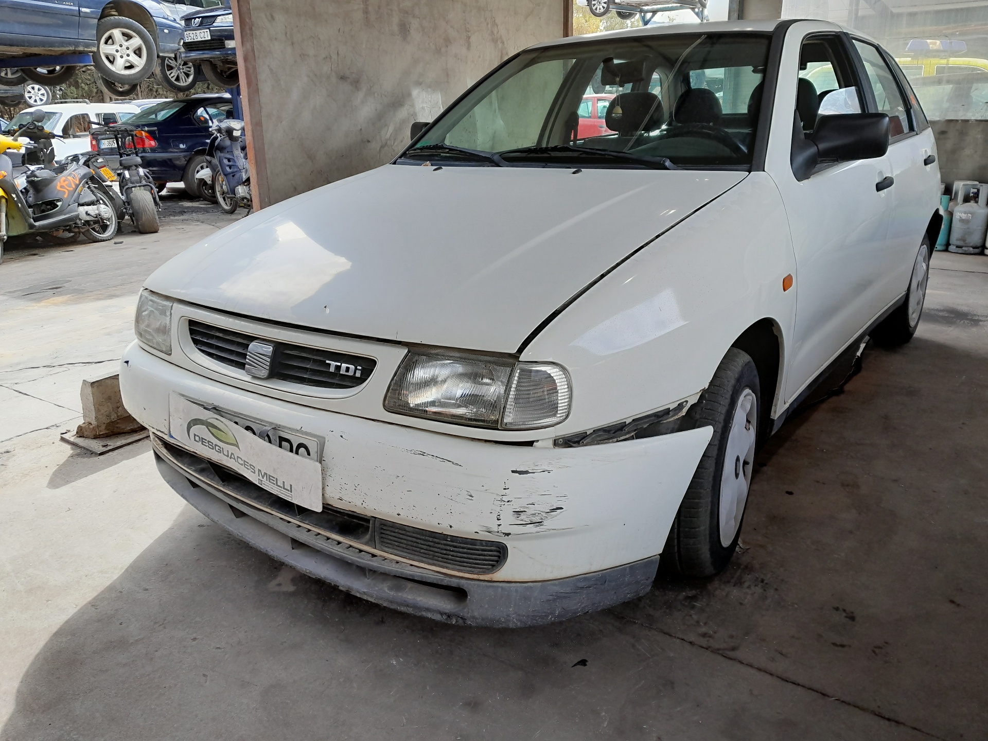 SEAT Cordoba 1 generation (1993-2003) Передняя правая дверь 6K4831052C 22463803