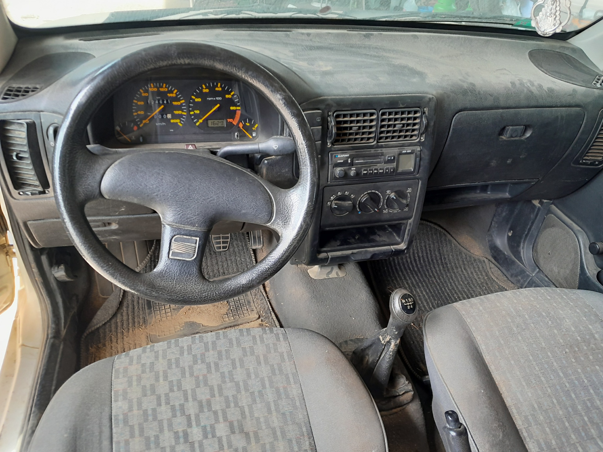 SEAT Cordoba 1 generation (1993-2003) Капот 6K0823031D 23031810