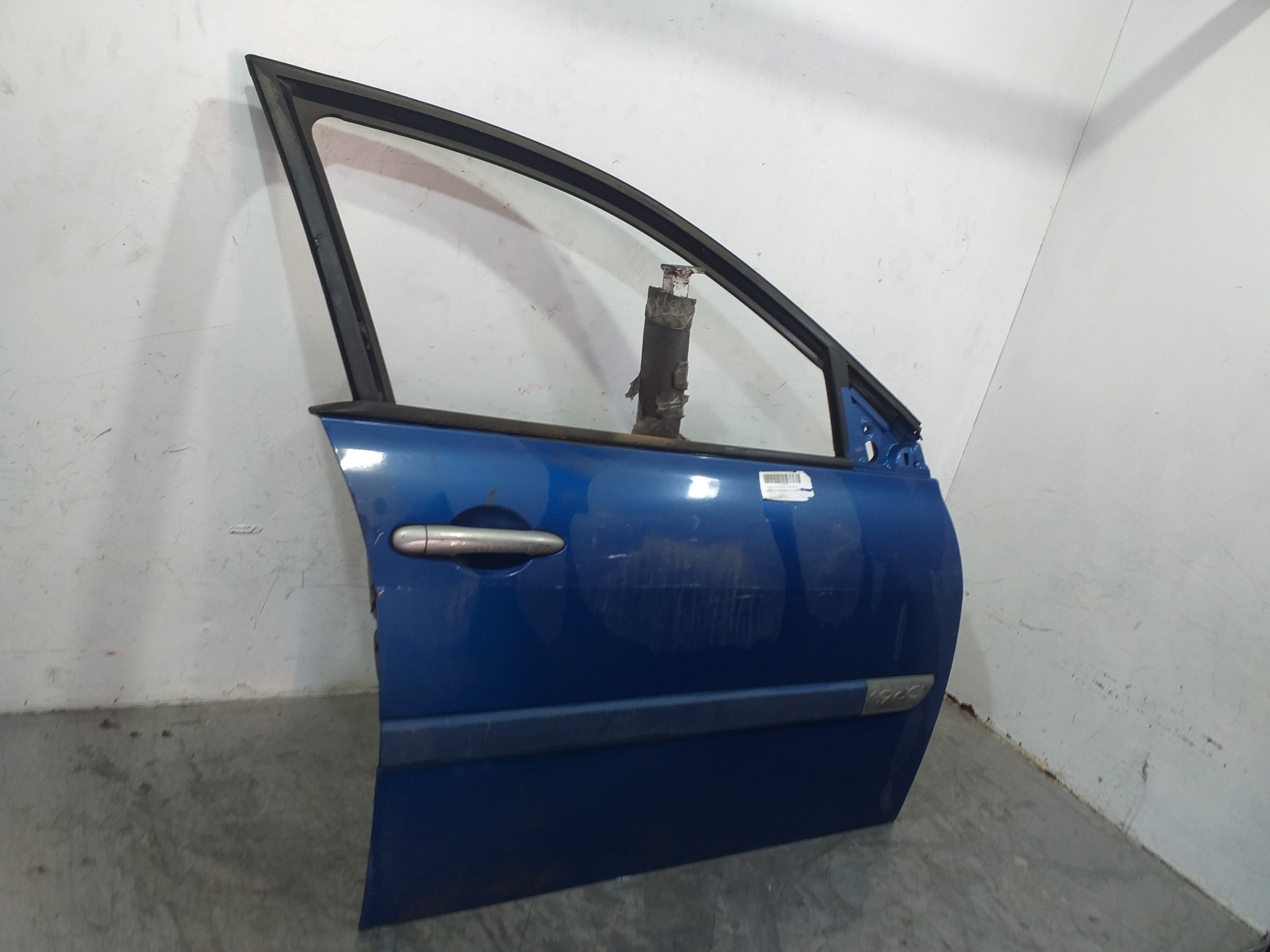 RENAULT Megane 2 generation (2002-2012) Priekšējās labās durvis 7751473729 24083788