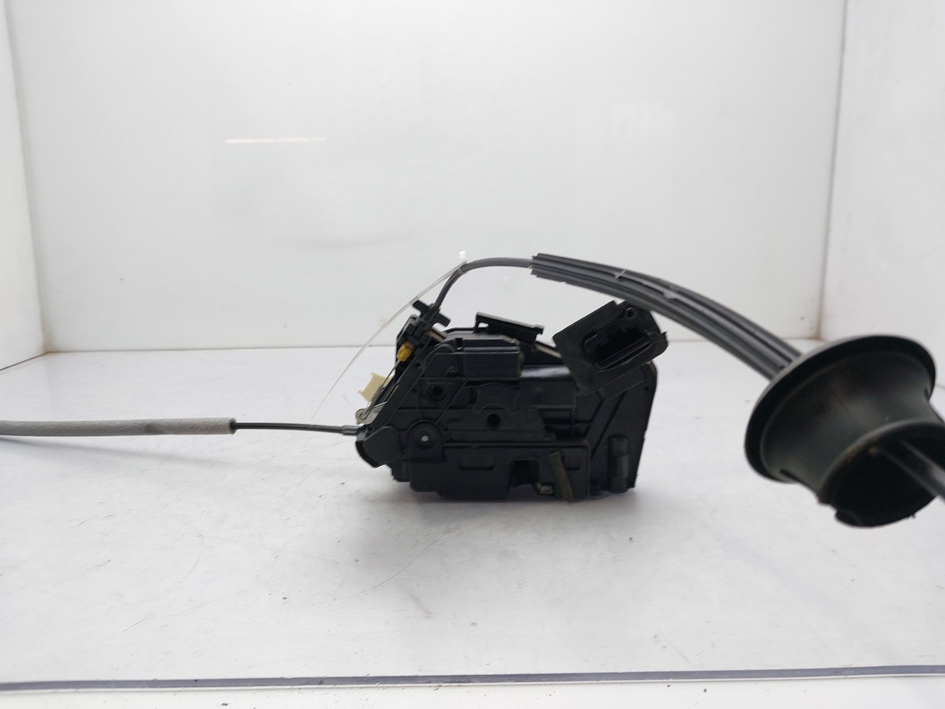 SEAT Leon 3 generation (2012-2020) Front Right Door Lock 5K1837016E 22476073