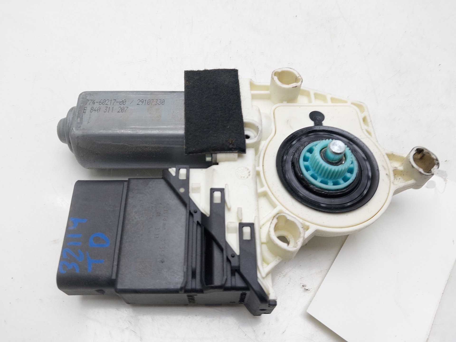 SEAT Altea 1 generation (2004-2013) Rear Right Door Window Control Motor 1K0959704M 21334998