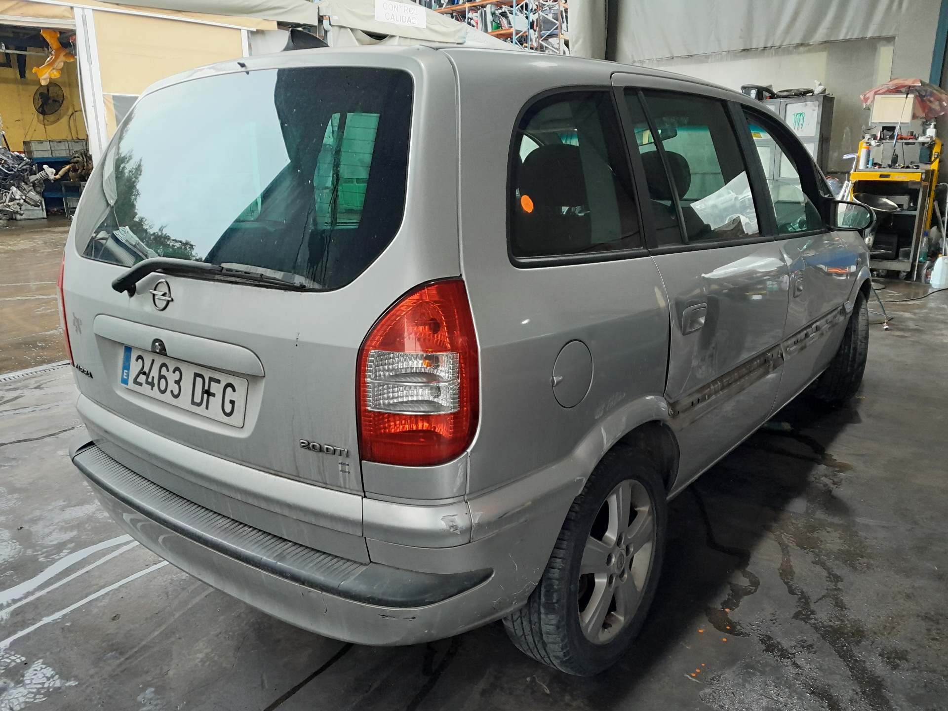 OPEL Corsa B (1993-2000) Бампер передний 9119200 23012768