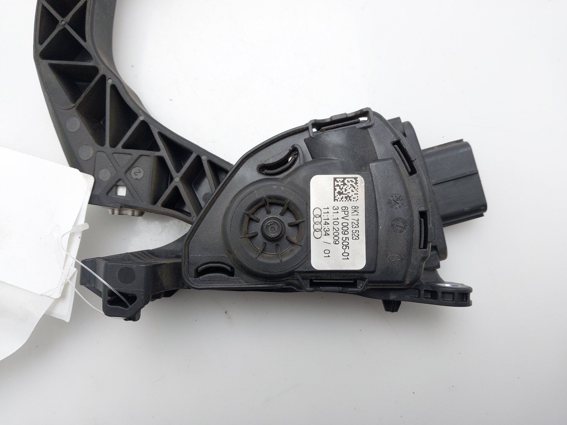 AUDI A6 C6/4F (2004-2011) Другие кузовные детали 8K1723523 22495954