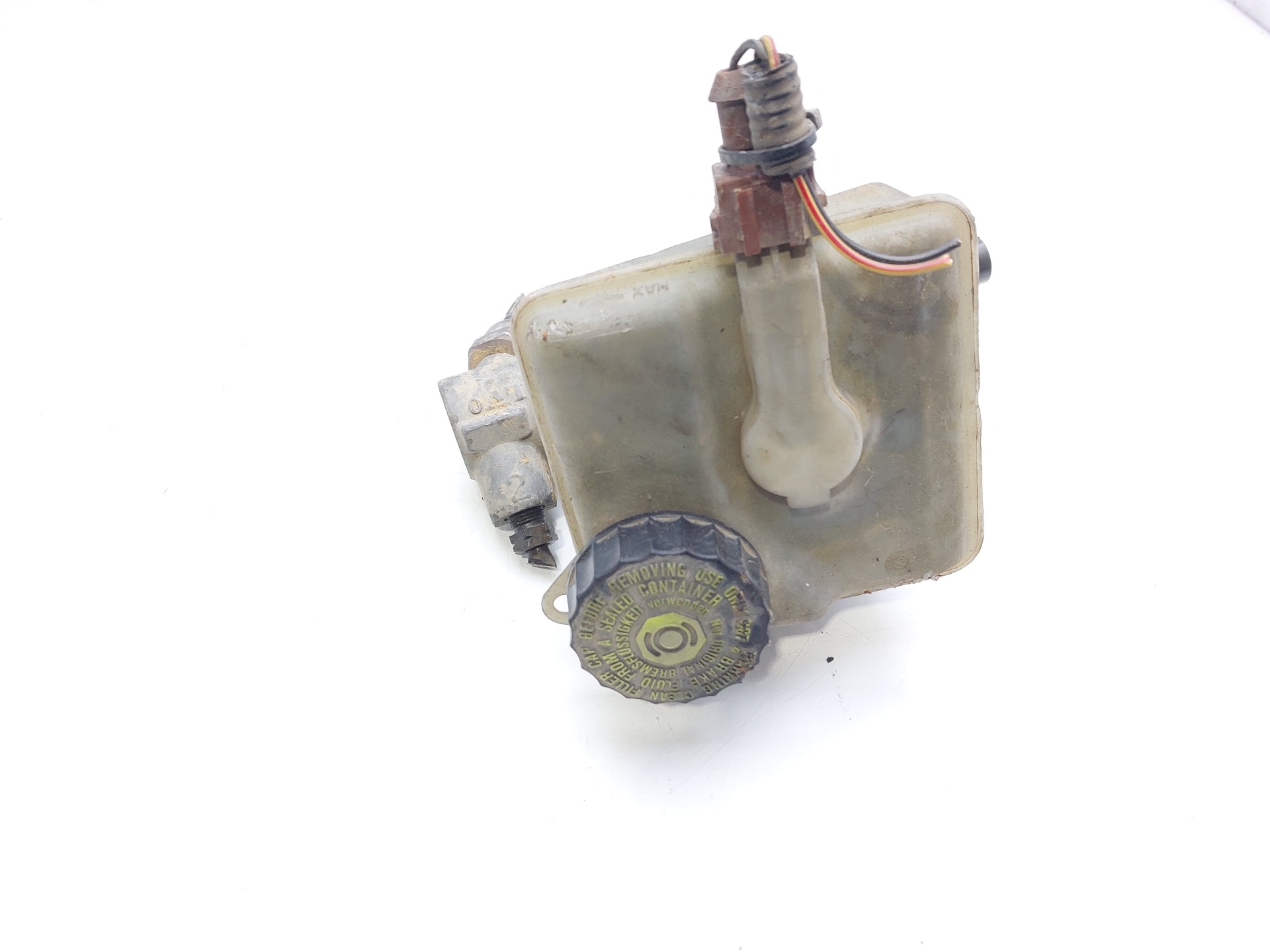 VOLVO S60 1 generation (2000-2009) Cylindre de frein 8646006 20149147