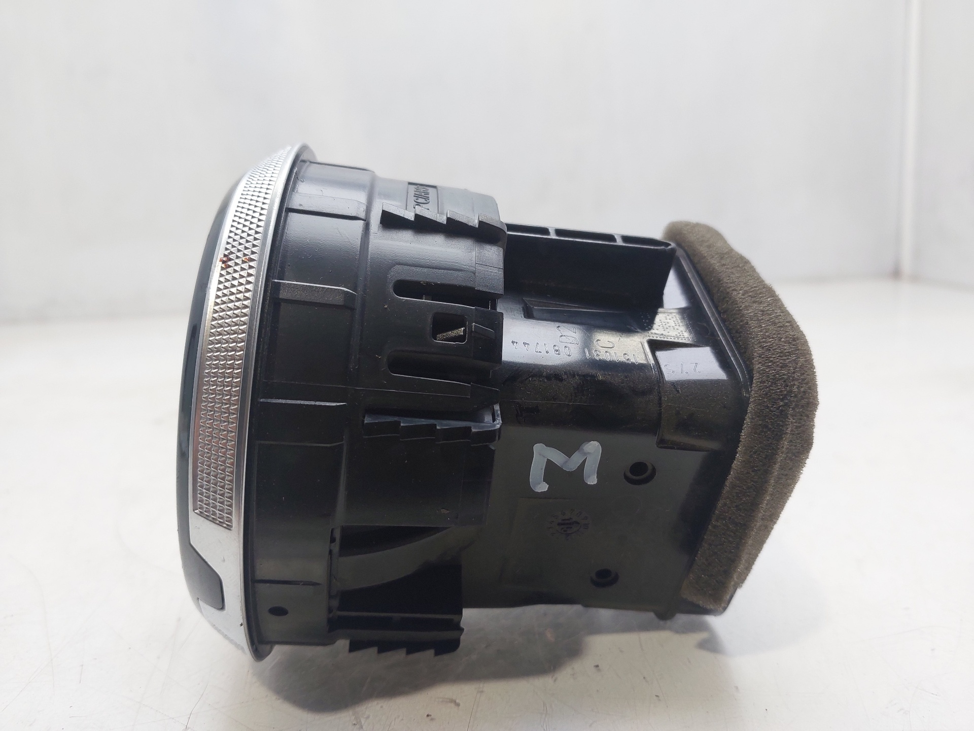 AUDI A3 8V (2012-2020) Γρίλια εισαγωγής αέρα καμπίνας 8V0820901A 24761171