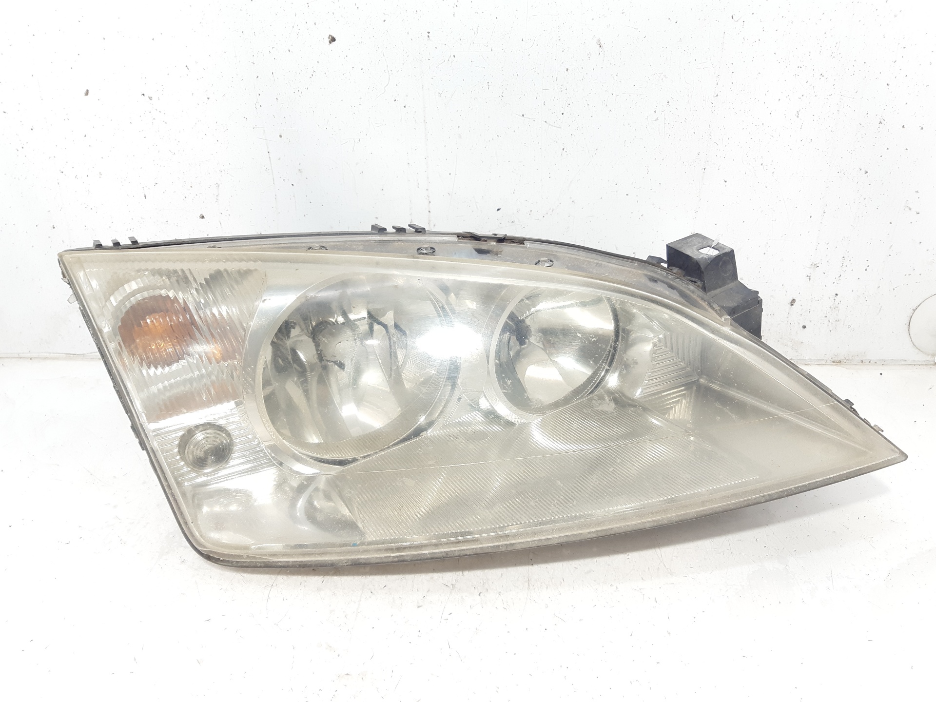 FORD Mondeo 3 generation (2000-2007) Front Right Headlight 1S7113005SE 24047267