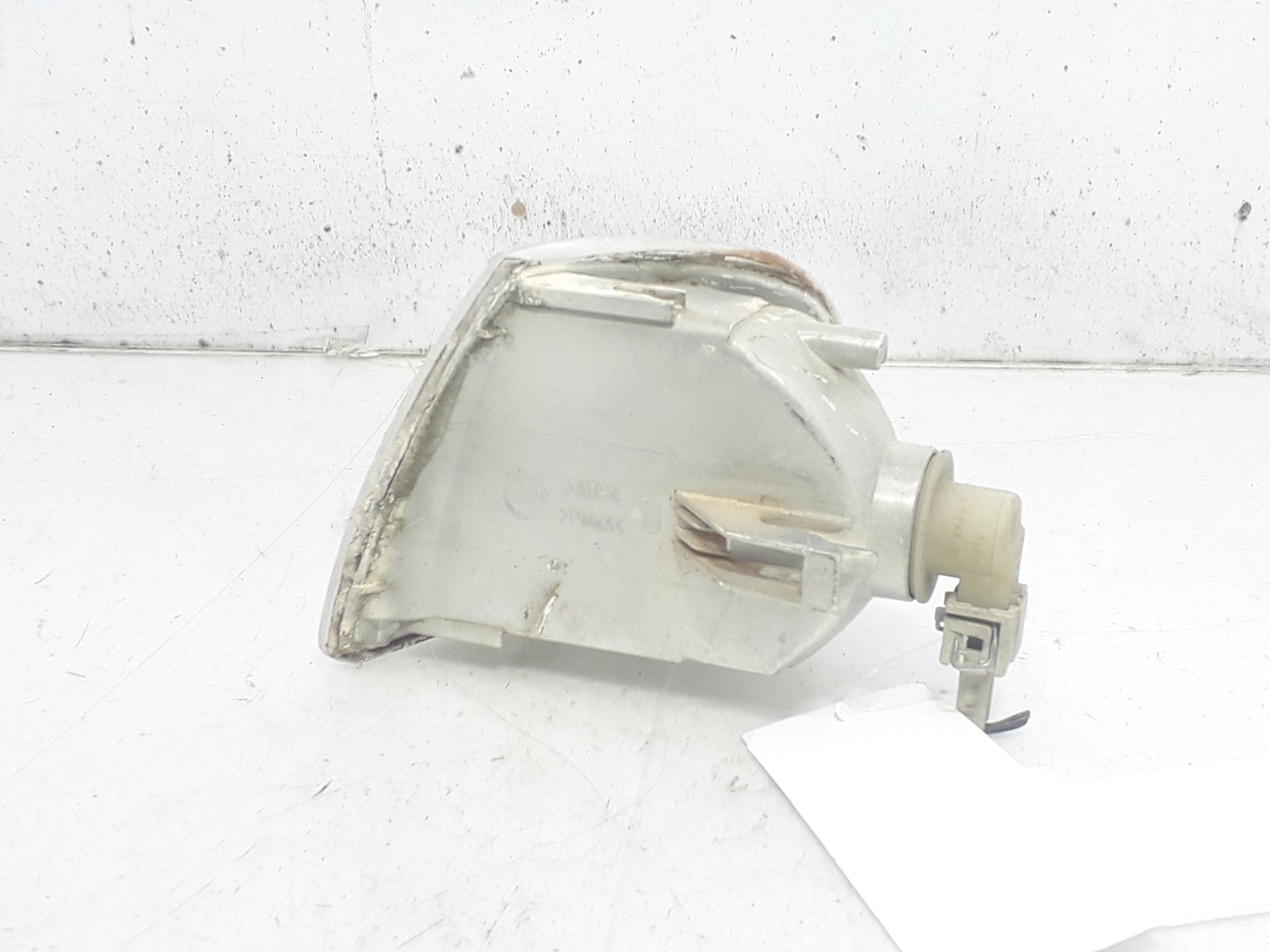 SEAT Ibiza 2 generation (1993-2002) Front Right Fender Turn Signal 6K0953050 18789488