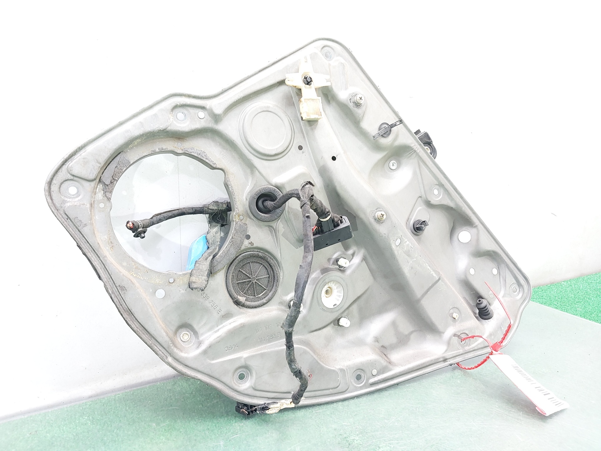 VOLKSWAGEN Bora 1 generation (1998-2005) Rear Right Door Window Regulator 1J5839756E 22440598