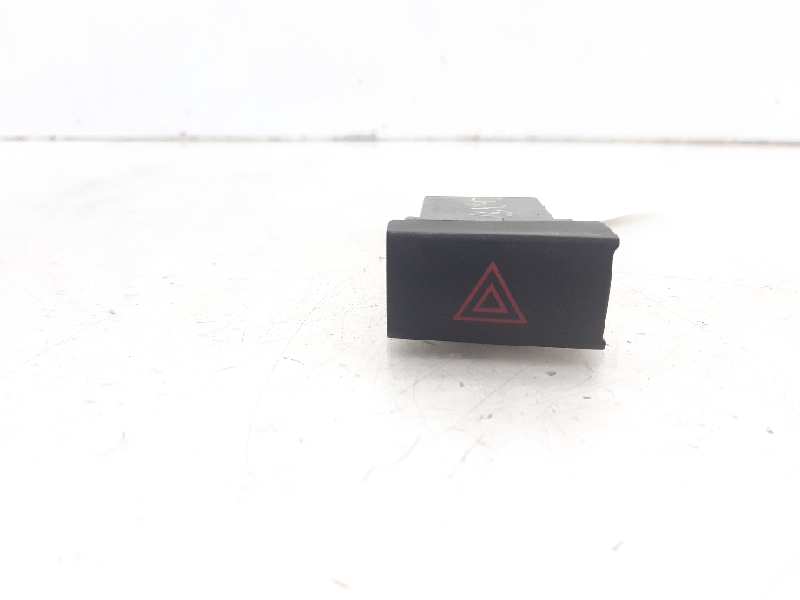 HYUNDAI Santa Fe CM (2006-2013) Bouton de danger 61121L 24881880