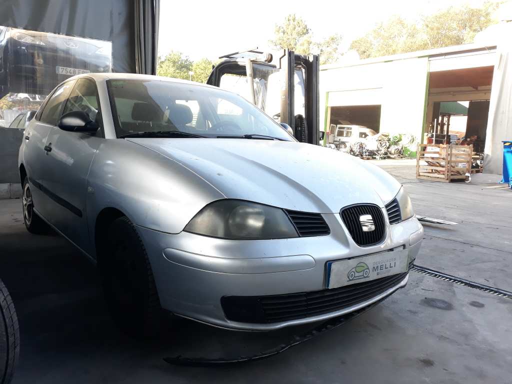 SEAT Cordoba 2 generation (1999-2009) Priekšējo kreiso durvju slēdzene 3B1837015AQ 18410396