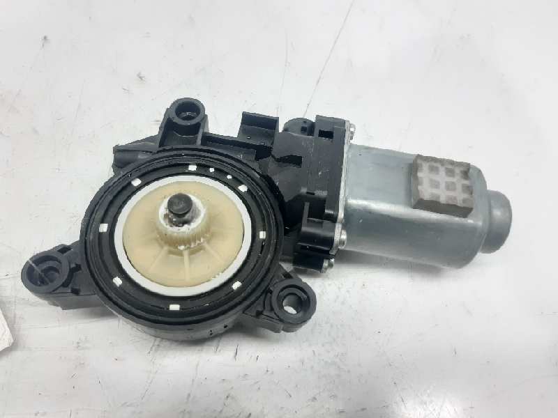 HYUNDAI i30 PD ( 3 generation) (2017-2024) Rear Right Door Window Control Motor 83460G3000 24949756