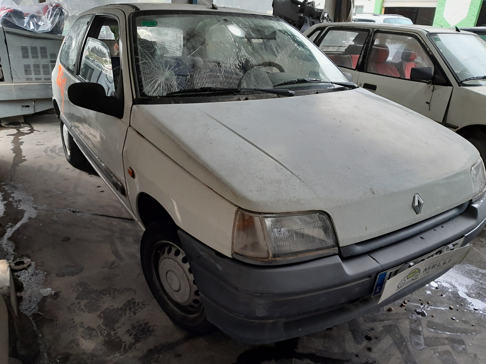 RENAULT Clio 1 generation (1990-1998) Бампер задний 7701466676 22465000