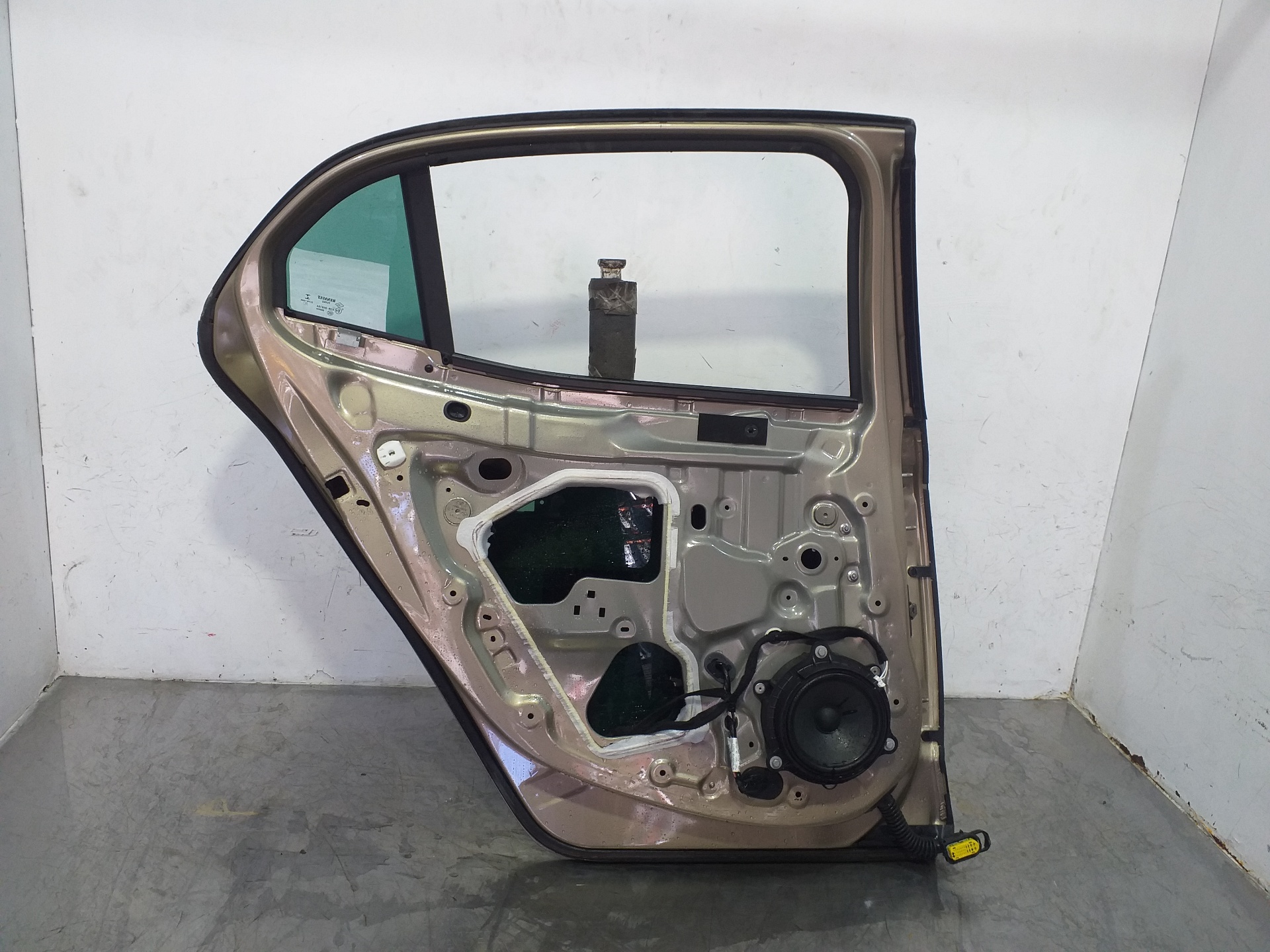 RENAULT Megane 3 generation (2008-2020) Rear Left Door 821015121R 25716823