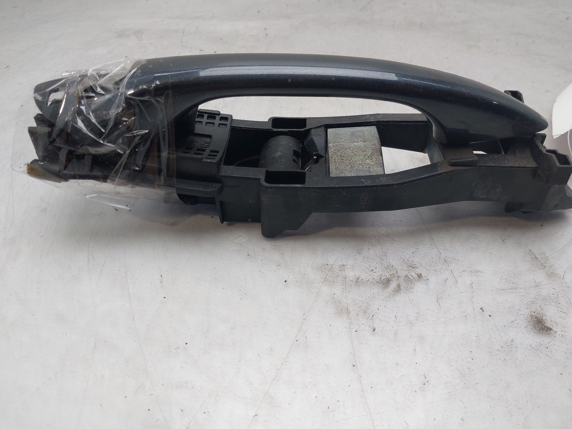 MERCEDES-BENZ C-Class W203/S203/CL203 (2000-2008) Front Right Door Exterior Handle 2117602070 22487717