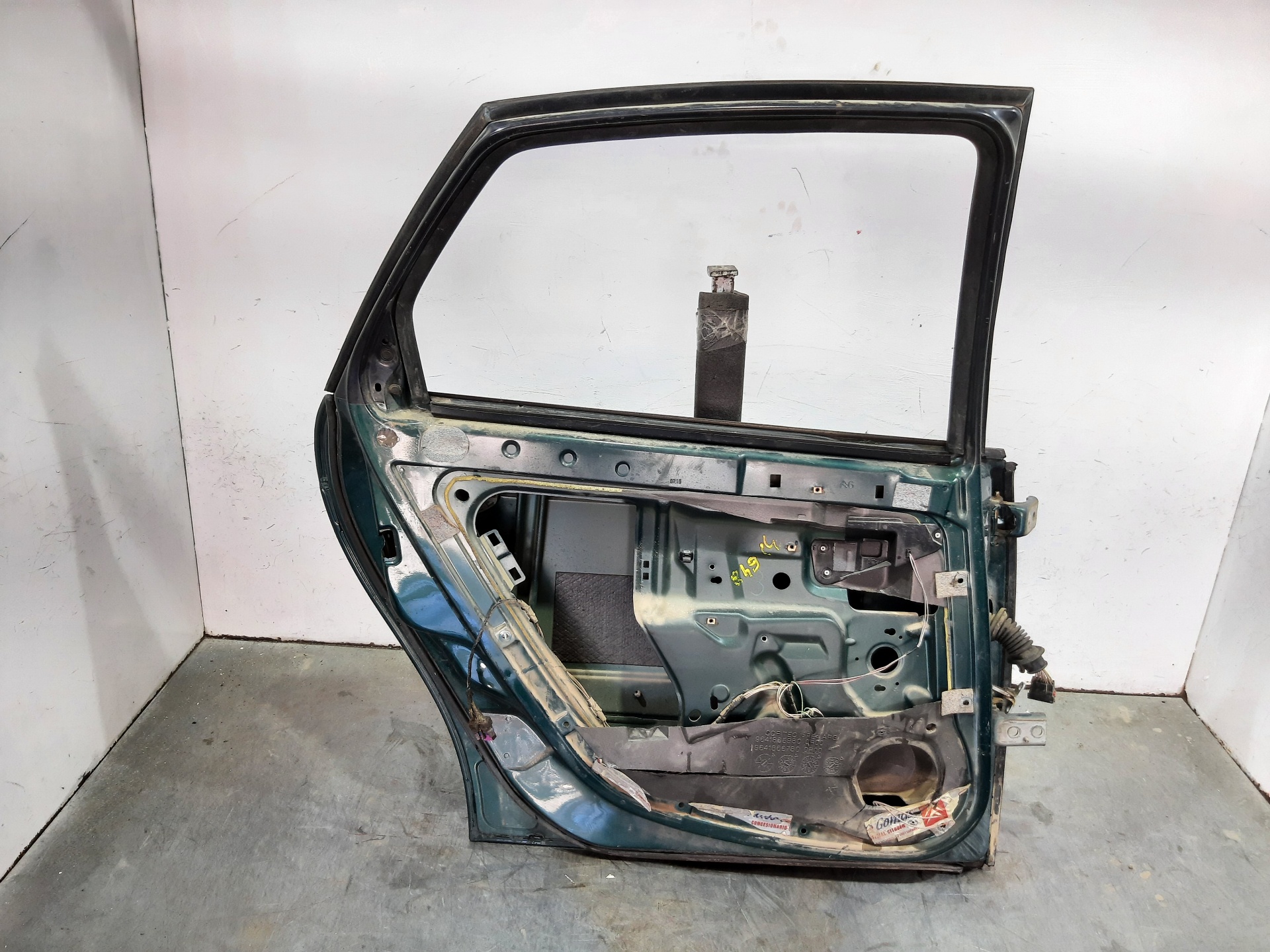 CITROËN C5 1 generation (2001-2008) Rear Left Door 9006A0 24136726