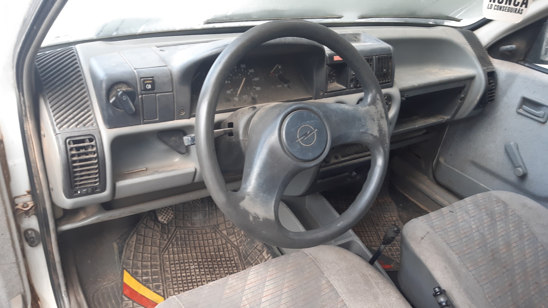 OPEL Corsa A (1982-1993) Заключване на предна дясна врата 0134050 18655978