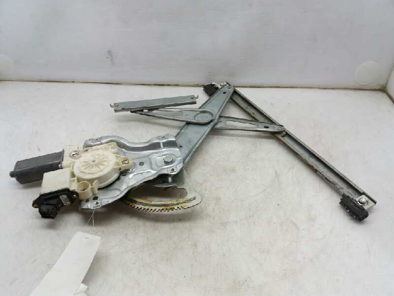 TOYOTA Corolla E120 (2000-2008) Lève-vitre de porte avant droite 6981002130 22876490