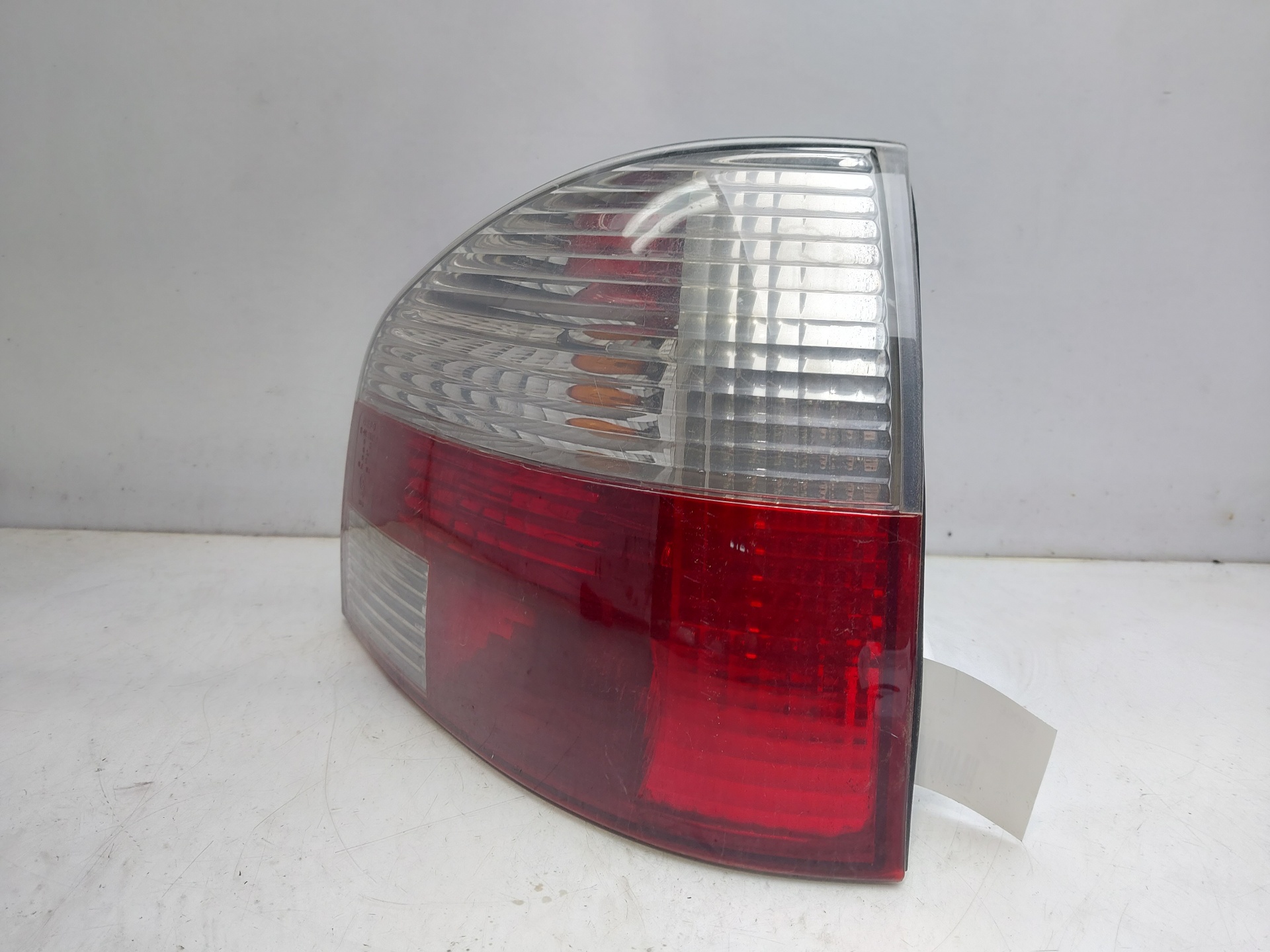 AUDI A3 8L (1996-2003) Rear Right Taillight Lamp 8L0945096B 23814299