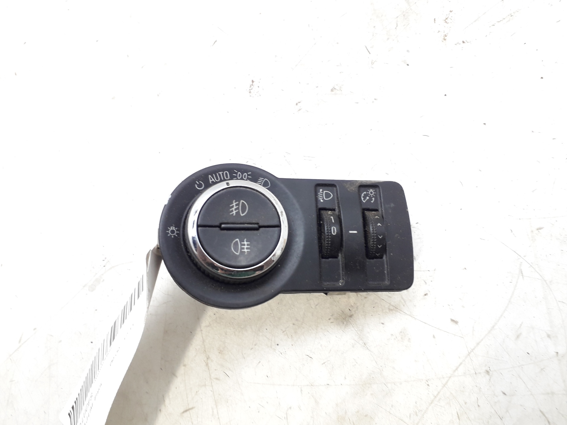 OPEL Astra J (2009-2020) Headlight Switch Control Unit 13268702 22971048