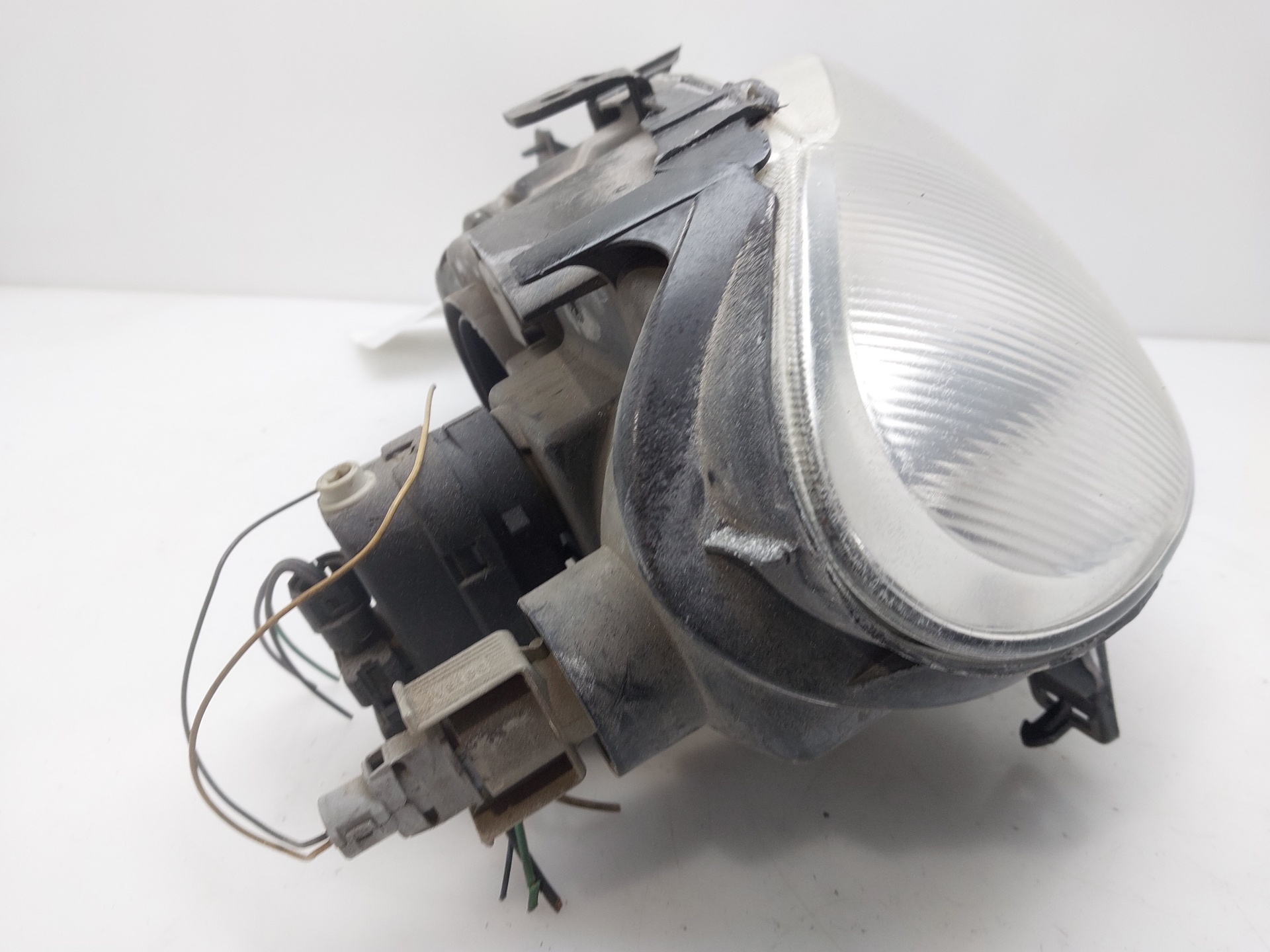 RENAULT Megane 1 generation (1995-2003) Front Right Headlight 7700427870D 23565665