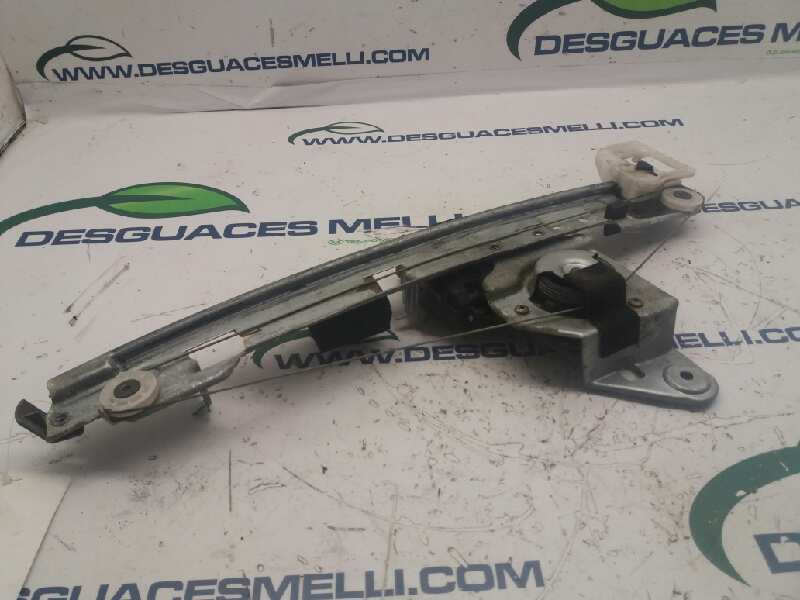 RENAULT Megane 2 generation (2002-2012) Aizmugurējo labo durvju logu pacēlājs 8201010921 20170242