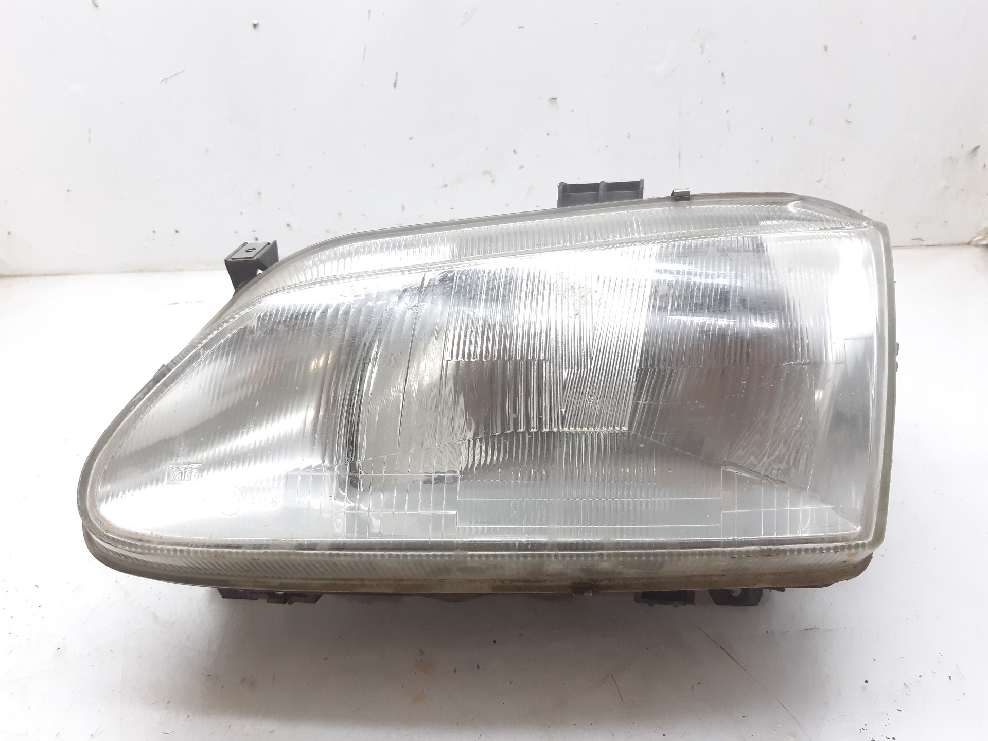 RENAULT Megane 1 generation (1995-2003) Front Left Headlight 260605784R 18707141