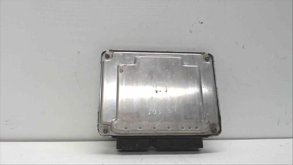 Switchboard engine uce AHF 0281010120 de Audi A3 (8l1) 1997-2001 - pieza usada