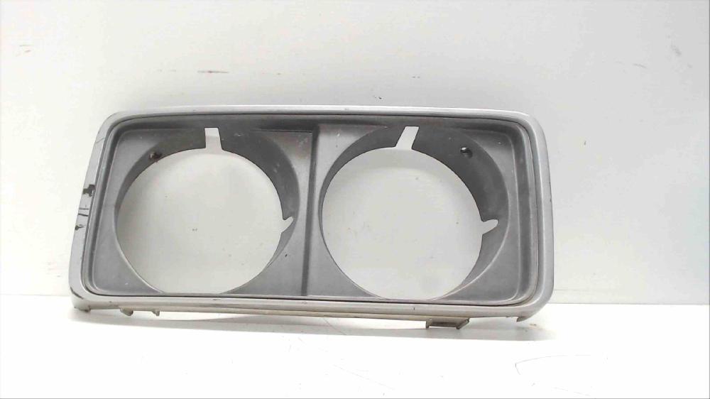 Faro izquierdo LD20 62411Y9501 de Nissan Vanette cargo furgón (hc 23) 1994-2002 con 20500 km - pieza usada