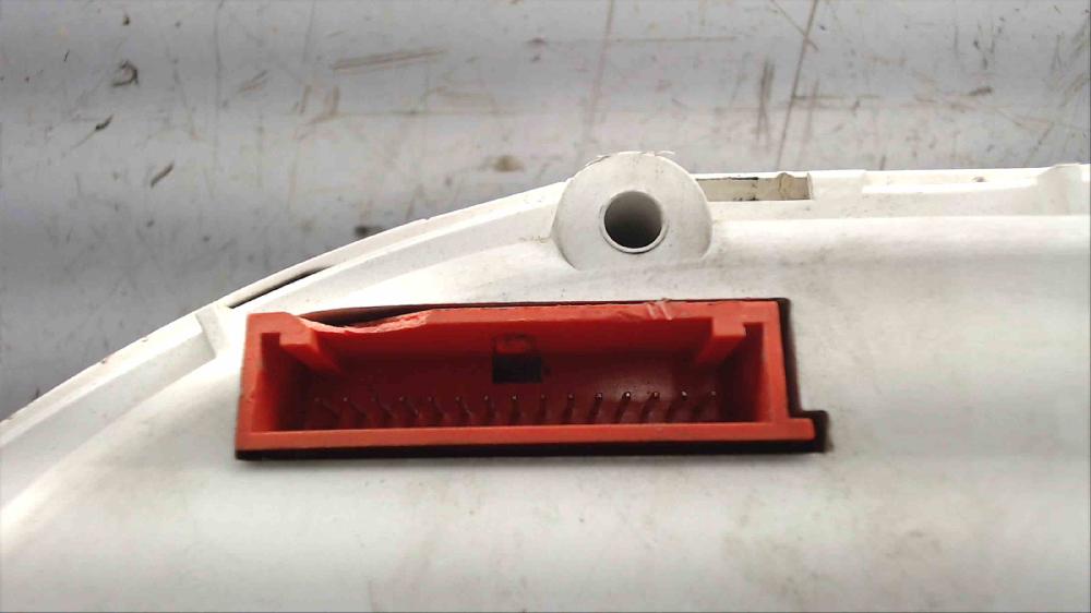 Cuadro de instrumentos F8Q630 8200133491 de Renault Kangoo express (fc0/1_) 2001-2005 - pieza usada