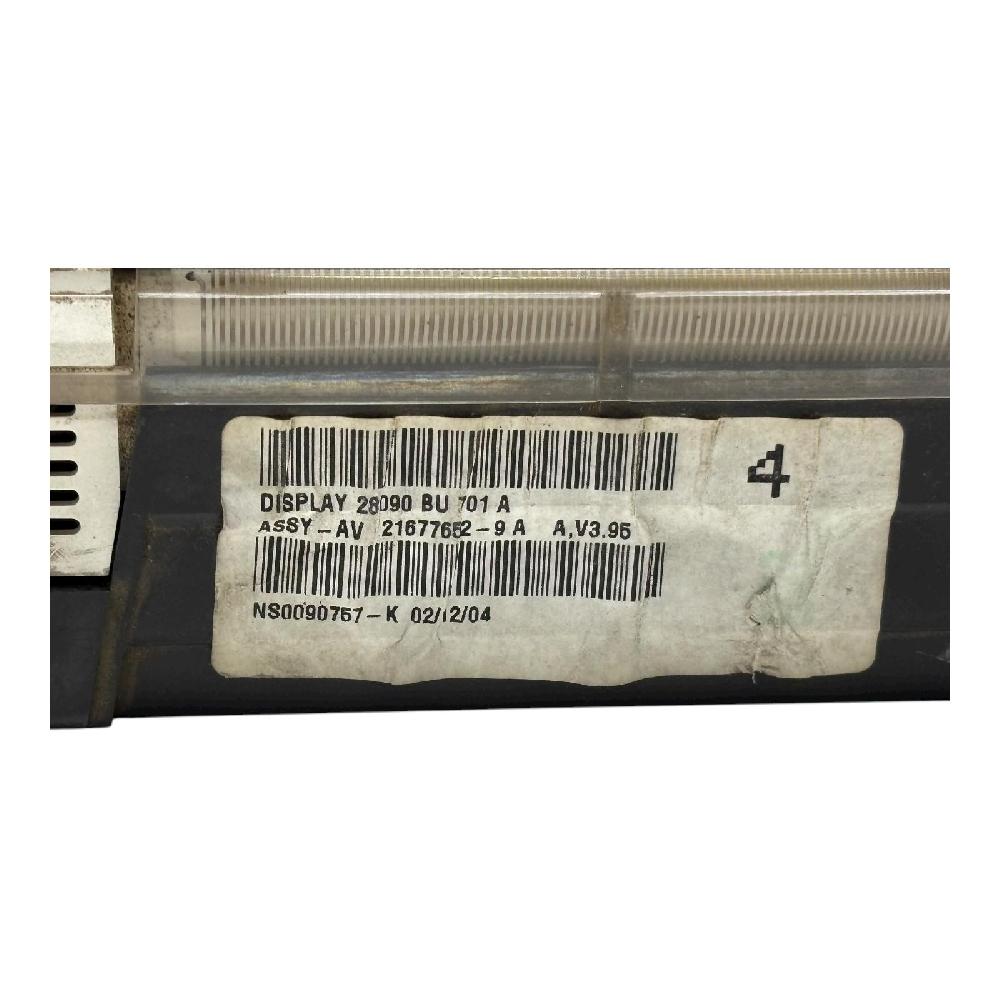 Pantalla multifunción YD22 21677652 de Nissan Almera (n16/e) 2003-2004 con 2498570 km - pieza usada