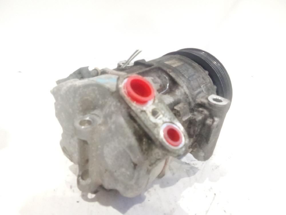 Compressor de ar condicionado B13DTC 95518238 de Opel Corsa e (x15) 2014-2022 75 CV