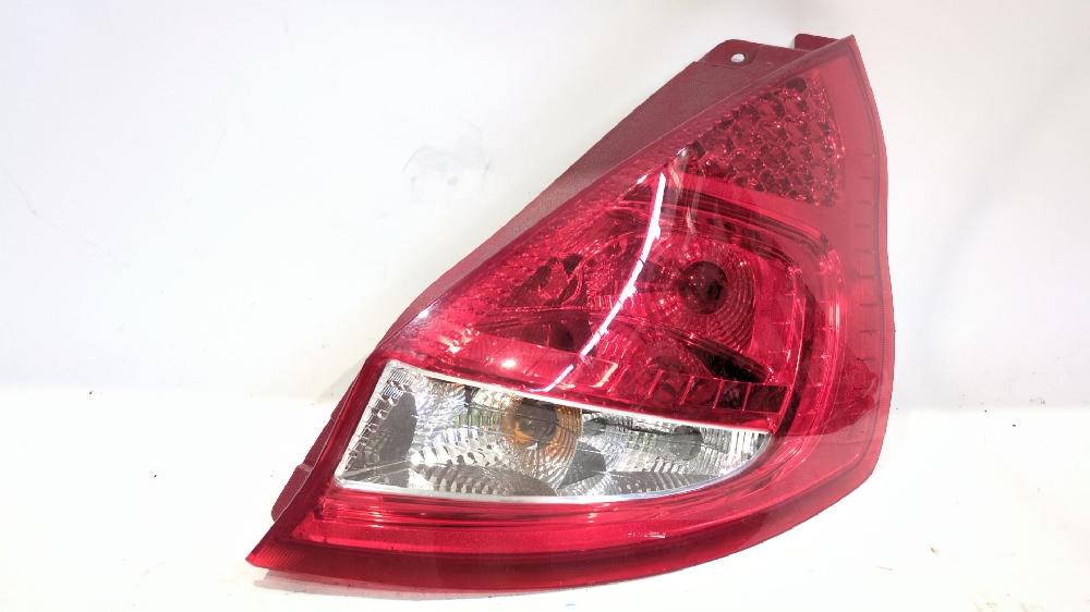 Faro posteriore destro SPJA 1709552 de Ford Fiesta vi (cb1, ccn) 2008-0 97 CV