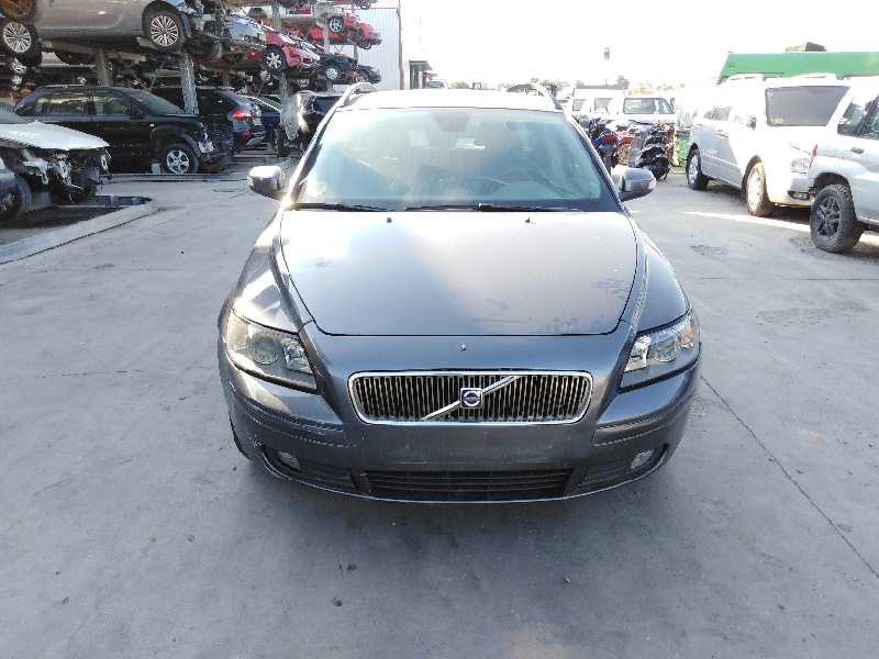 VOLVO V50 1 generation (2003-2012) Pneu 30647836, 65JX16X525, 5H5X110 19384215