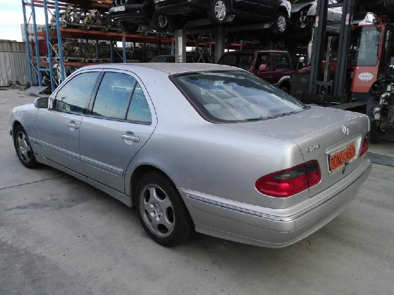 MERCEDES-BENZ E-Class W210 (1995-2002) Dekk A2104011302, 75JX16H2ET41 19347324