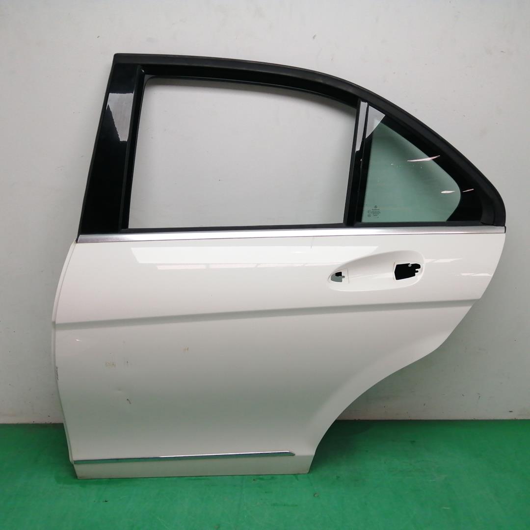 MERCEDES-BENZ C-Class W204/S204/C204 (2004-2015) Rear Left Door NECESITAREPARACION 19311912