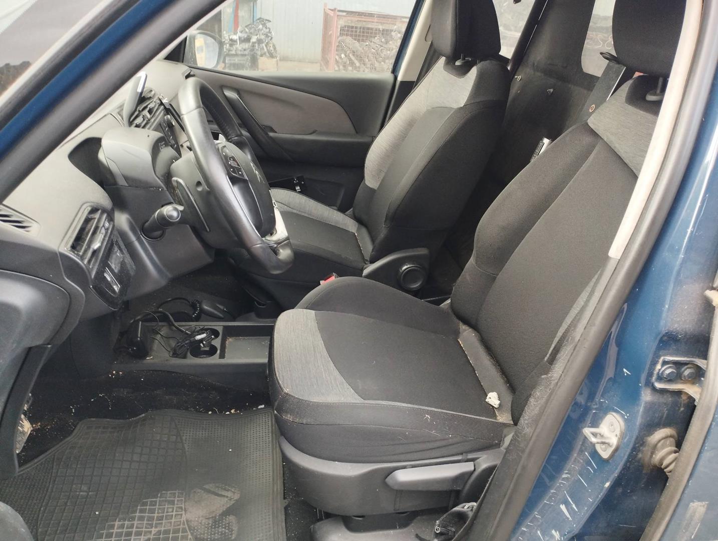 CITROËN C4 Picasso 2 generation (2013-2018) Saugiklių dėžė 9806687980, S180204004B 19349696