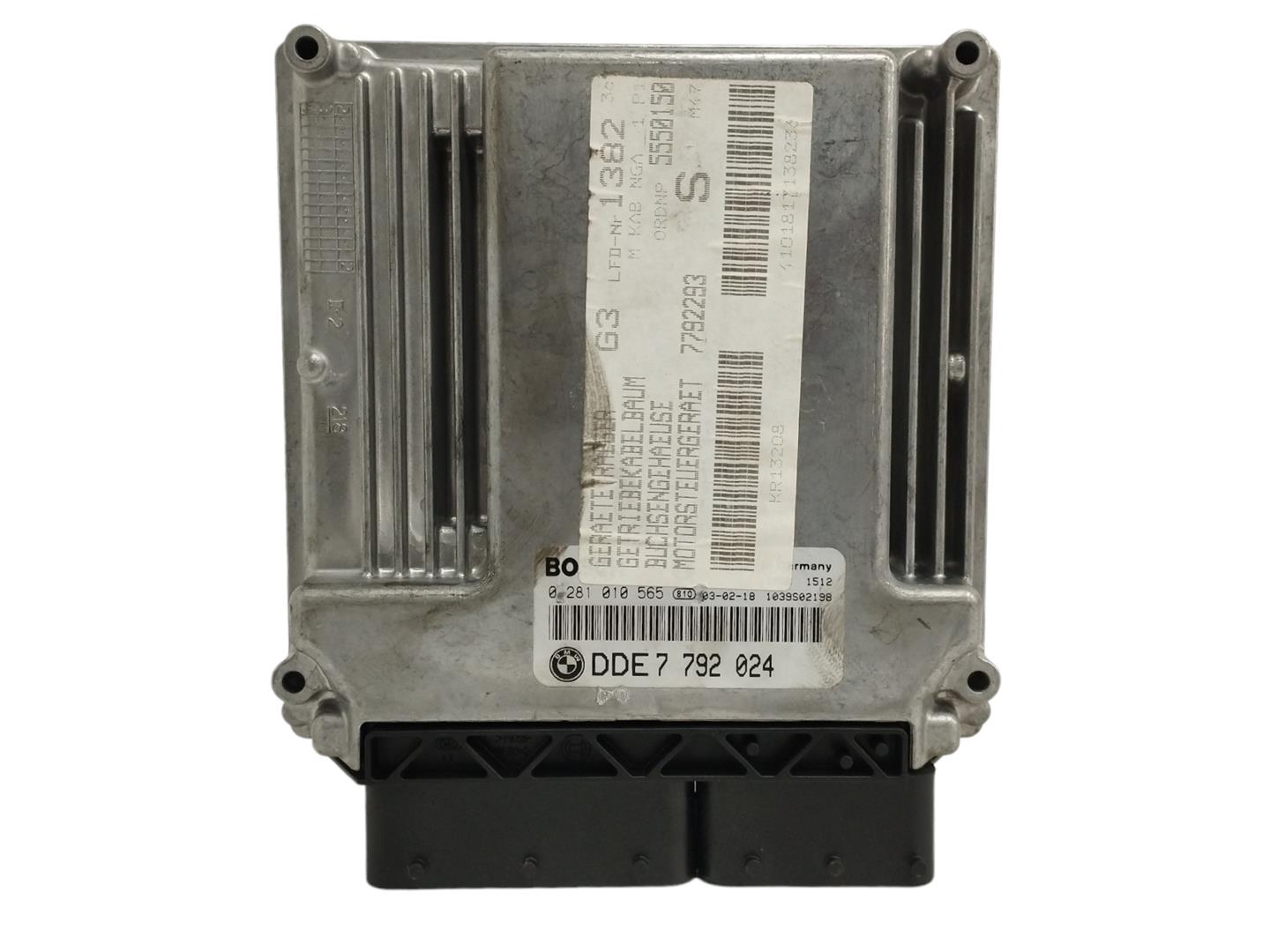 TOYOTA 3 Series E46 (1997-2006) Moottorin ohjausyksikkö ECU 7792024,0281010565 22784628