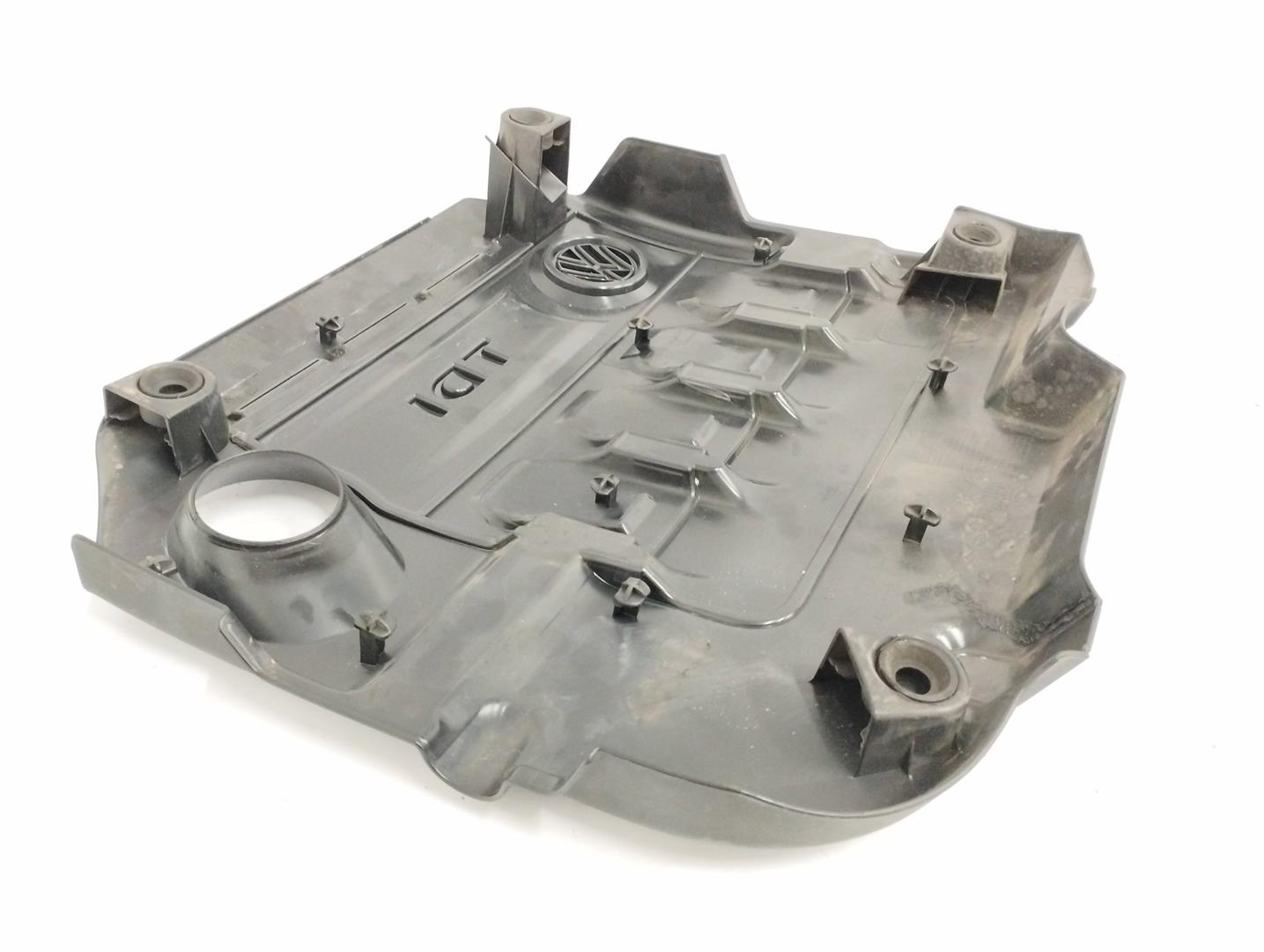 SEAT Leon 3 generation (2012-2020) Plastic decorativ motor 04L103925J, OBSERVARFOTOS, 04L103925J 24533852