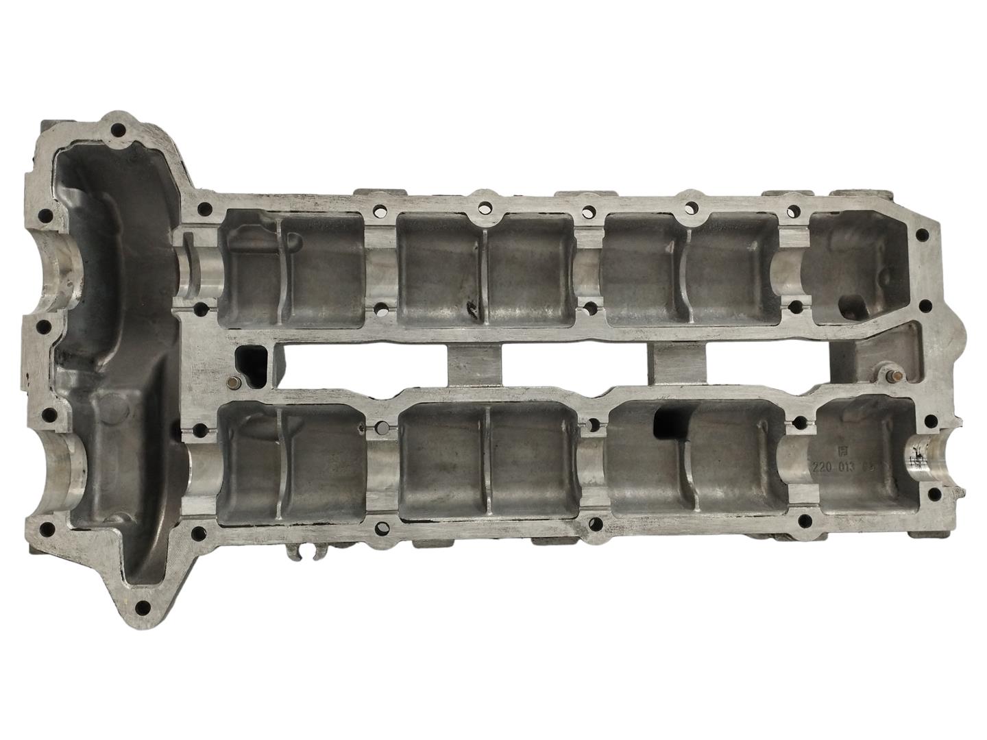 MERCEDES-BENZ C-Class W204/S204/C204 (2004-2015) Valve Cover A6420101230 22322417