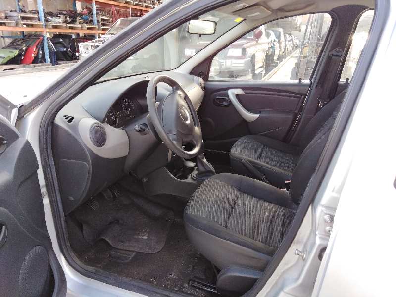 DACIA Logan 1 generation (2004-2012) Помпа за климатик 8200866440,SD7V16 22782907